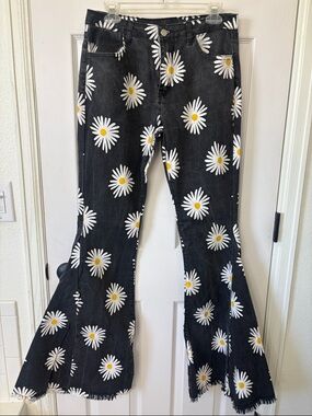 Black Daisy Print Flare Jeans - Women